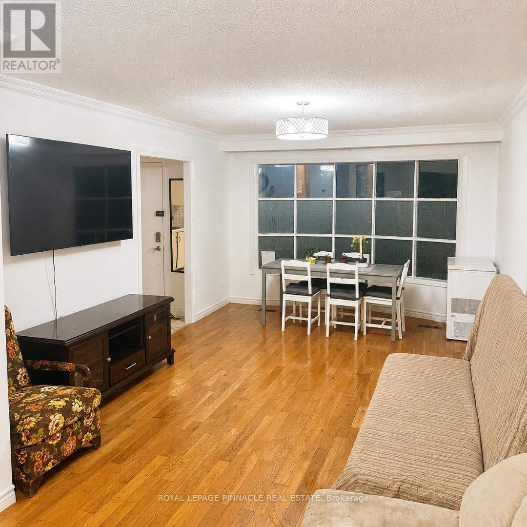 3427 Martins Pine Crescent, Mississauga, Ontario  L5L 1G3 - Photo 3 - W13158652