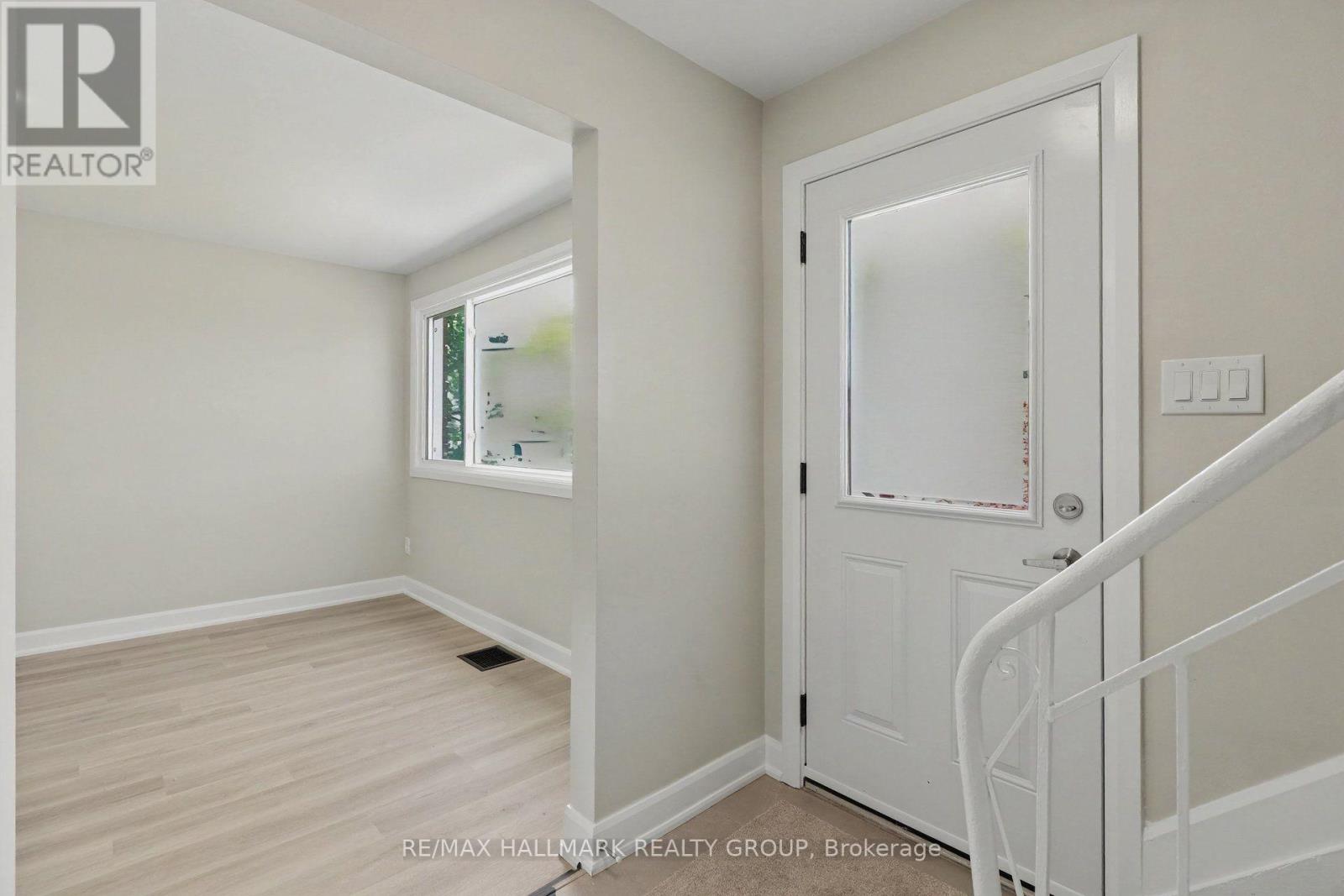 1 - 1202 Byron Avenue, Ottawa, Ontario  K2B 6T6 - Photo 3 - X13606420