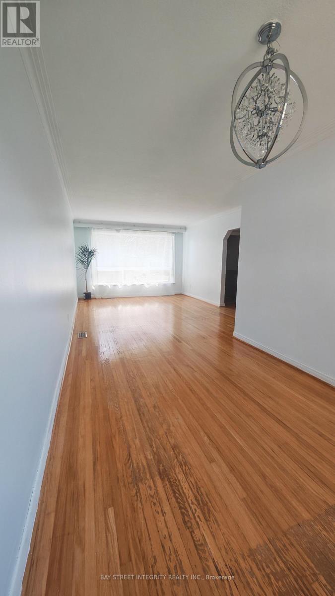 505 Sandmere Place, Oakville, Ontario  L6L 4G5 - Photo 4 - W13606414