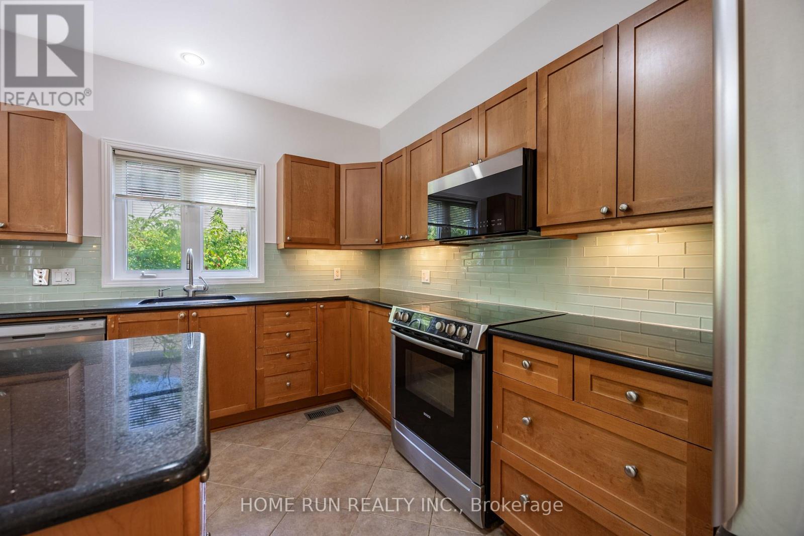 281 Goldridge Drive, Ottawa, Ontario  K2T 1H4 - Photo 22 - X13606440