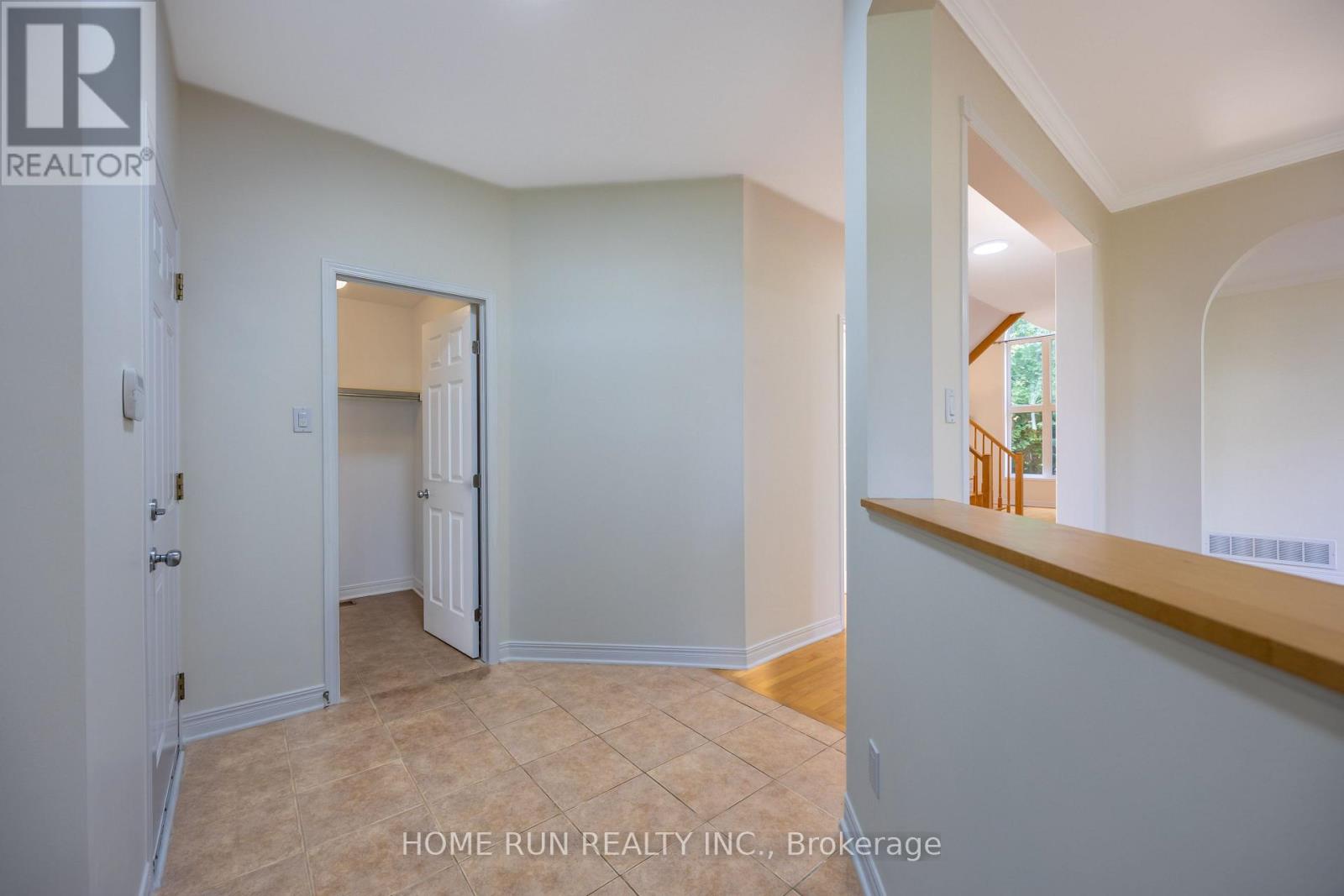 281 Goldridge Drive, Ottawa, Ontario  K2T 1H4 - Photo 3 - X13606440