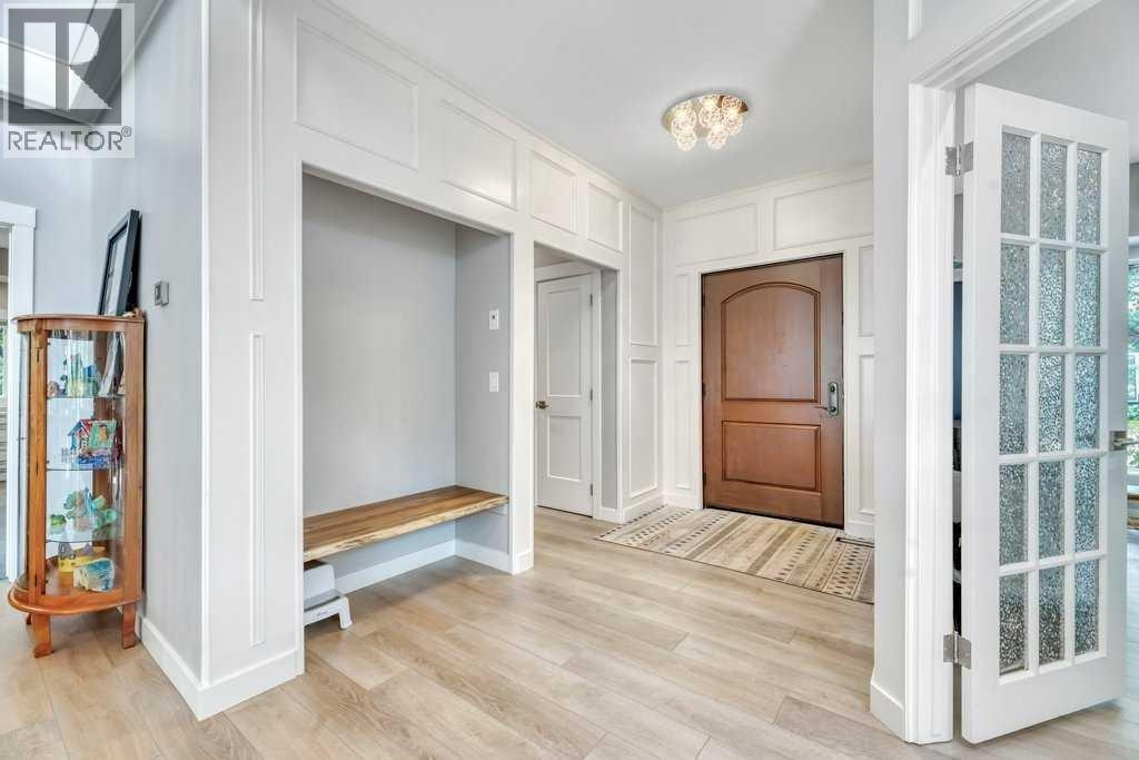 601 East Chestermere Drive, Chestermere, Alberta  T1X 1A4 - Photo 4 - A2325933