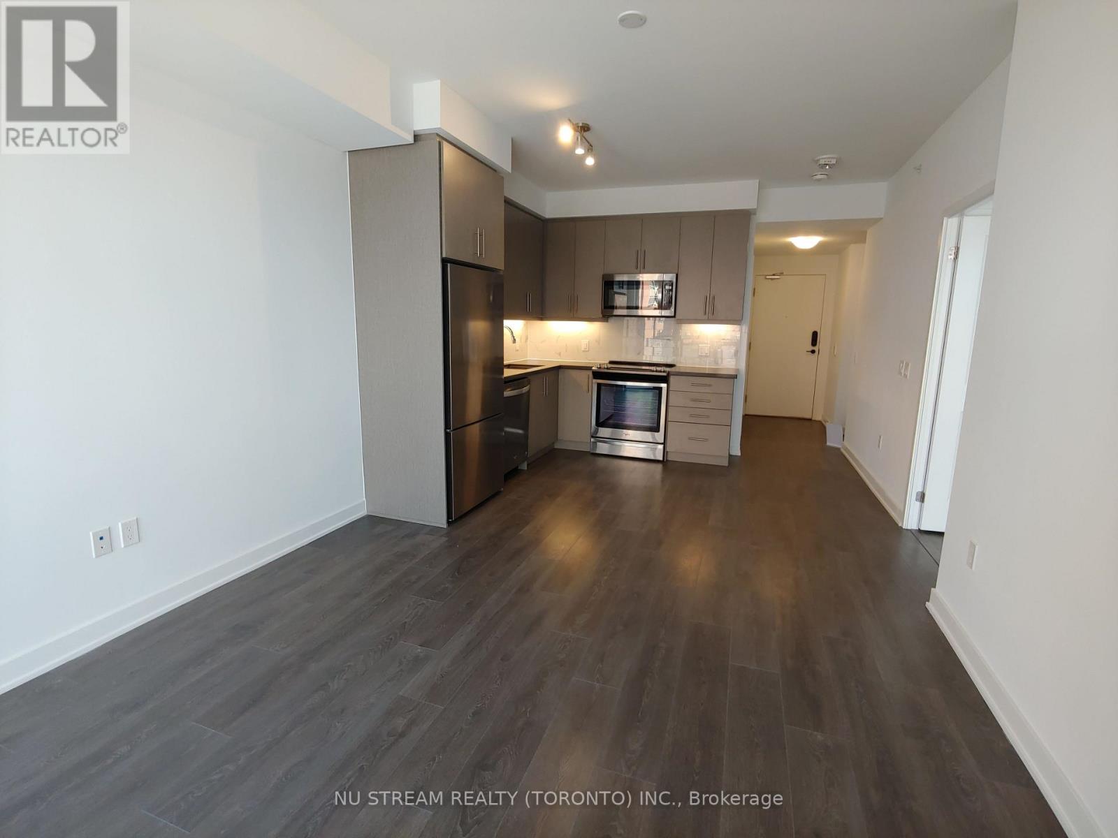 706 - 85 Oneida Crescent, Richmond Hill, Ontario  L4B 0A6 - Photo 5 - N13606458