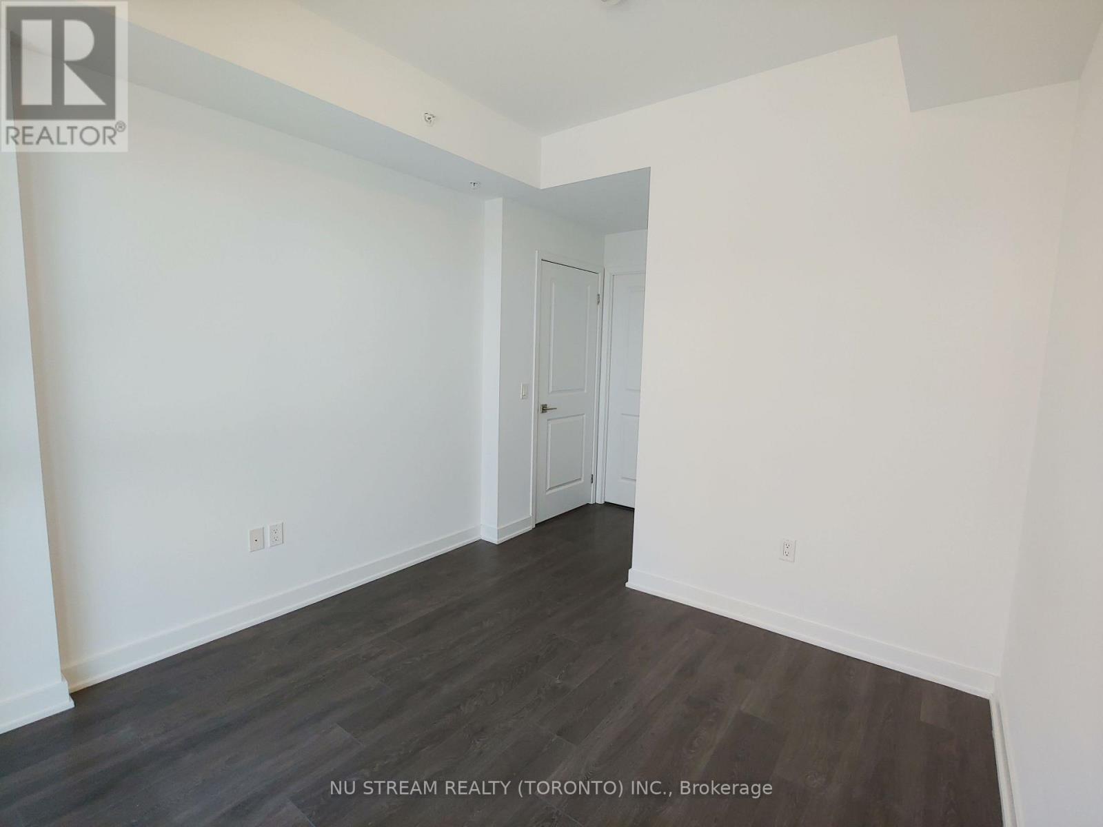 706 - 85 Oneida Crescent, Richmond Hill, Ontario  L4B 0A6 - Photo 6 - N13606458