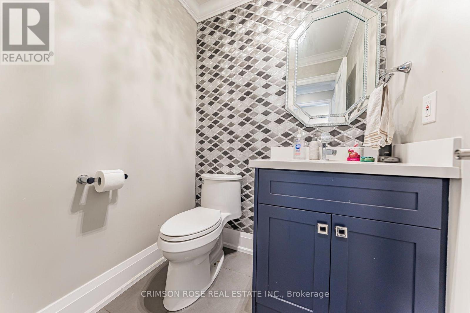 Upper Half - 1588 Stationmaster Lane, Oakville, Ontario  L6M 3A9 - Photo 17 - W13606446