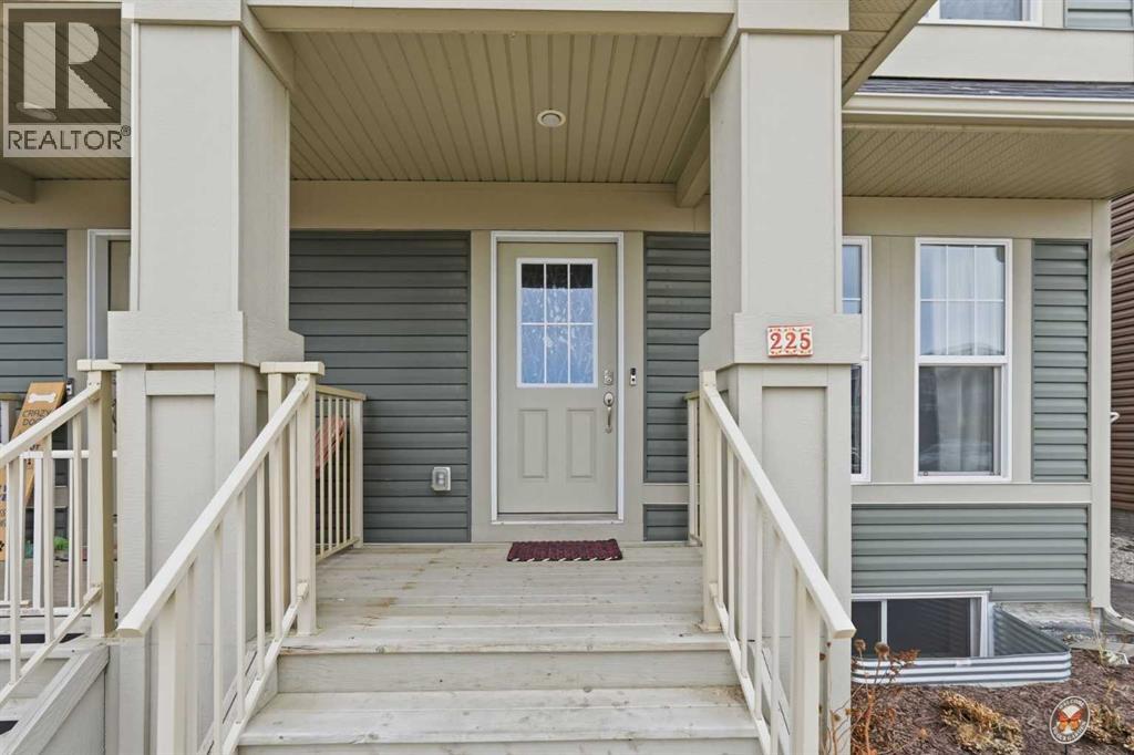 225 Fireside Drive, Cochrane, Alberta  T4C 2L4 - Photo 3 - A2323609