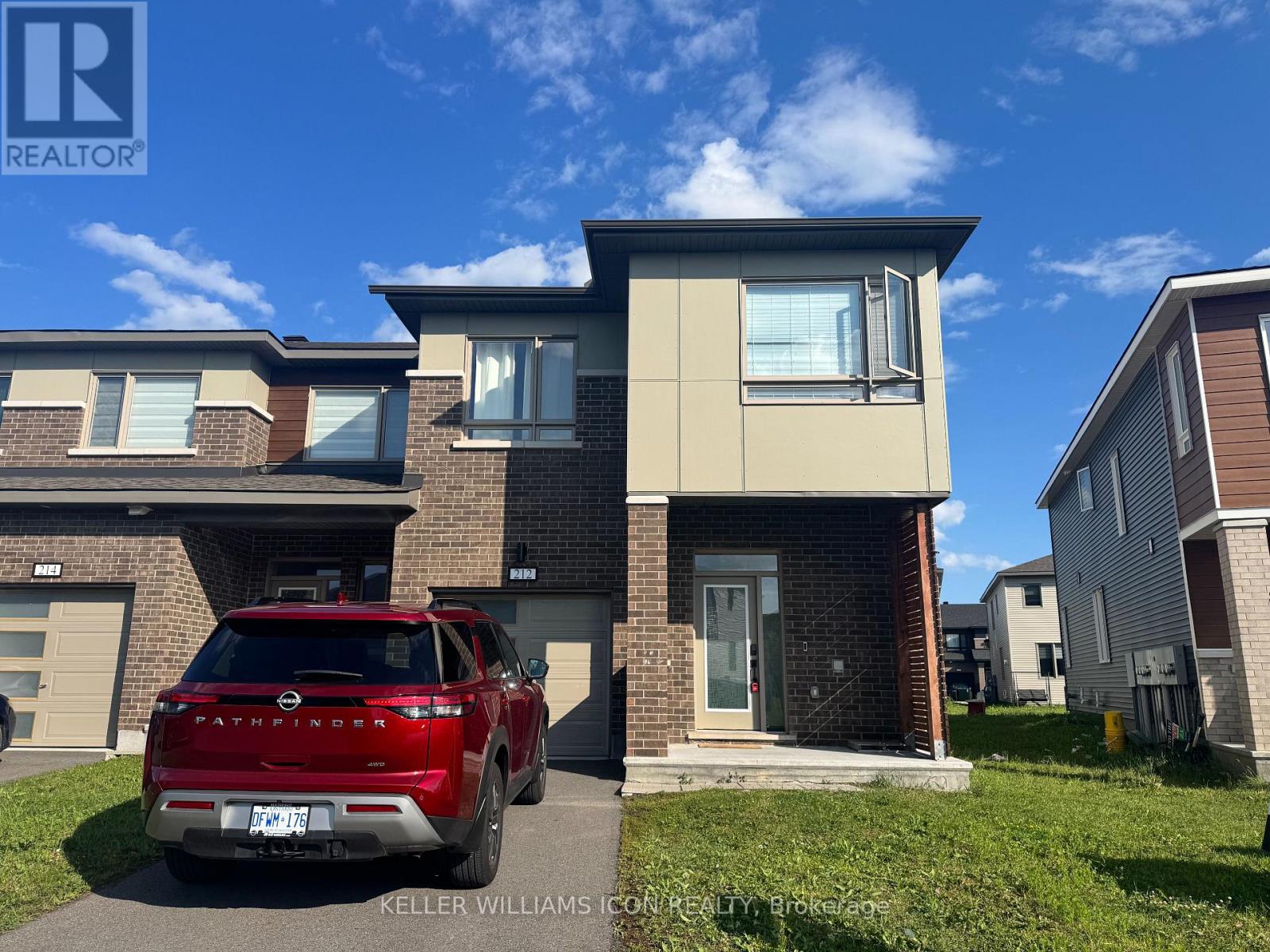212 ORMISTON CRESCENT, Ottawa, Ontario