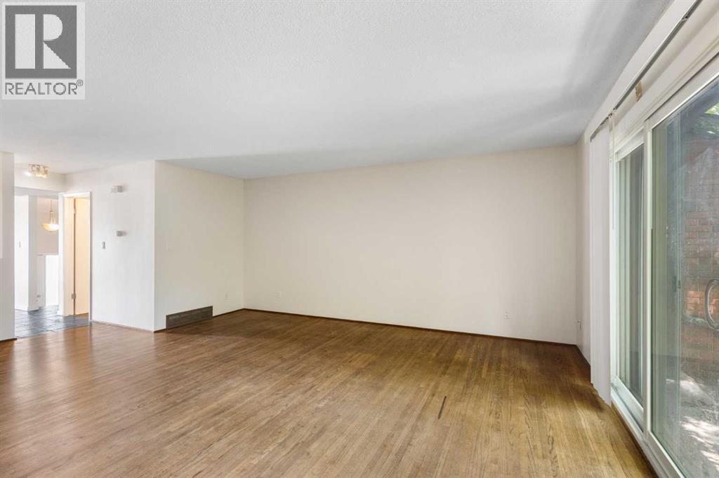 303, 1305 Glenmore Trail SW, Calgary, Alberta  T2V 4Y8 - Photo 4 - A2323811