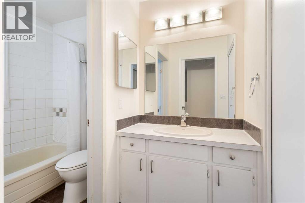 303, 1305 Glenmore Trail SW, Calgary, Alberta  T2V 4Y8 - Photo 29 - A2323811