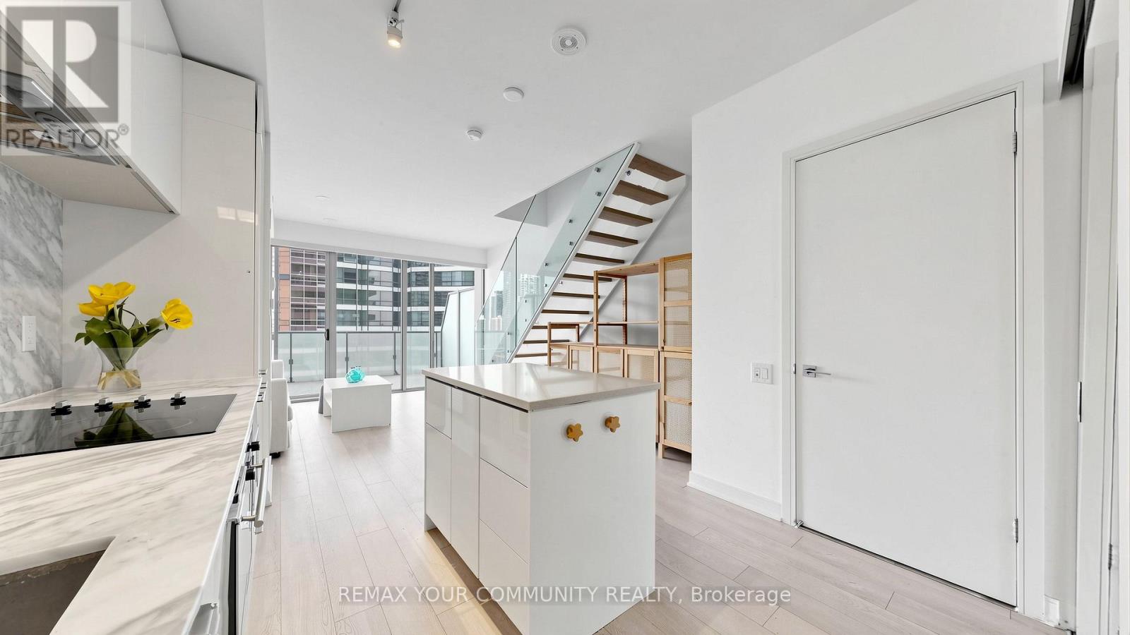 2011 - 57 St Joseph Street, Toronto, Ontario M5S 0C5 - Photo 21 - C13603420