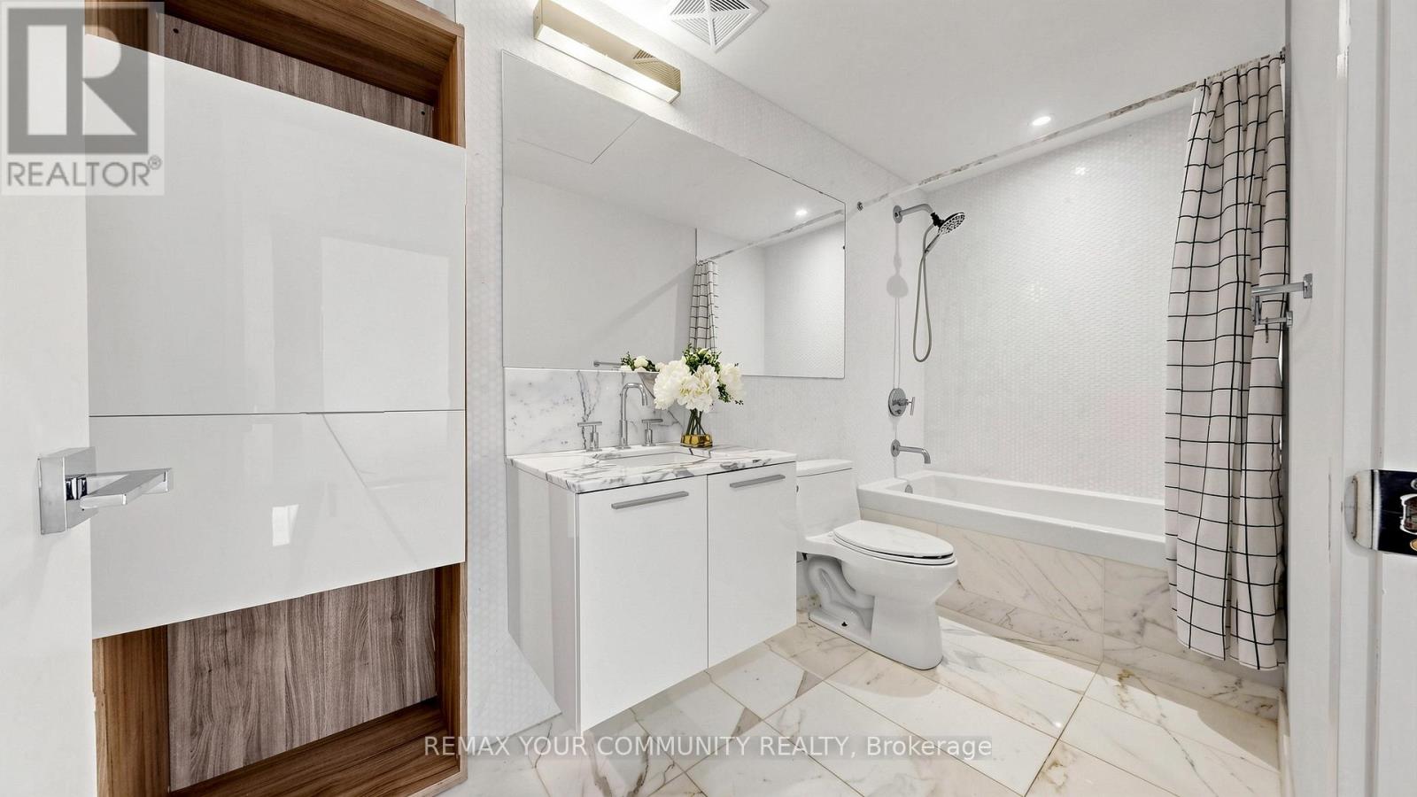 2011 - 57 St Joseph Street, Toronto, Ontario M5S 0C5 - Photo 30 - C13603420