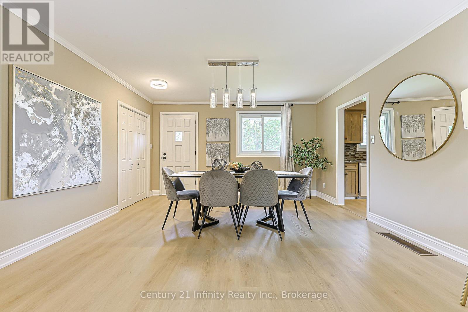7 Robmar Street, Whitby, Ontario  L1M 1T8 - Photo 12 - E13606508