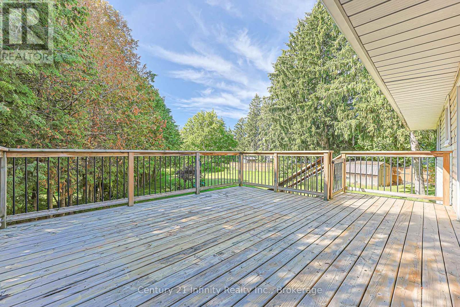 7 Robmar Street, Whitby, Ontario  L1M 1T8 - Photo 37 - E13606508