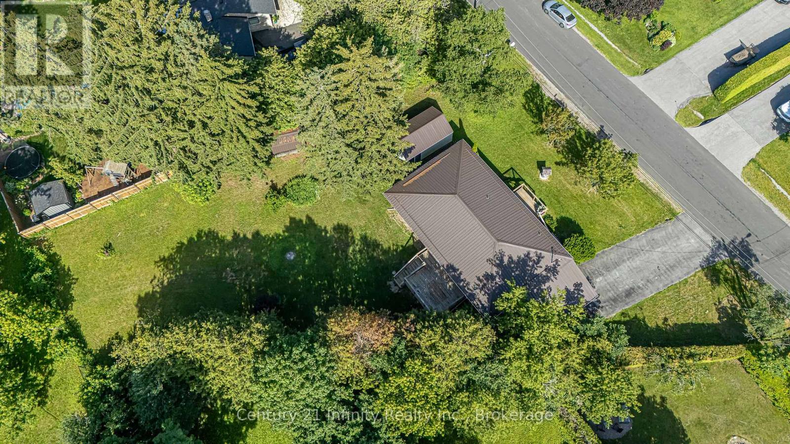 7 Robmar Street, Whitby, Ontario  L1M 1T8 - Photo 41 - E13606508