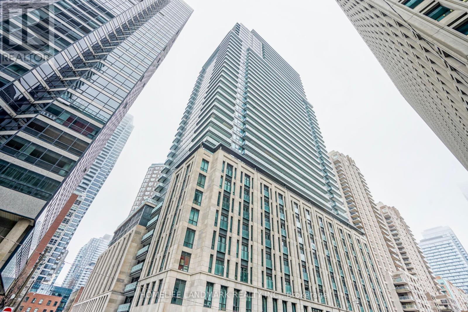 3806 - 955 BAY STREET, Toronto, Ontario