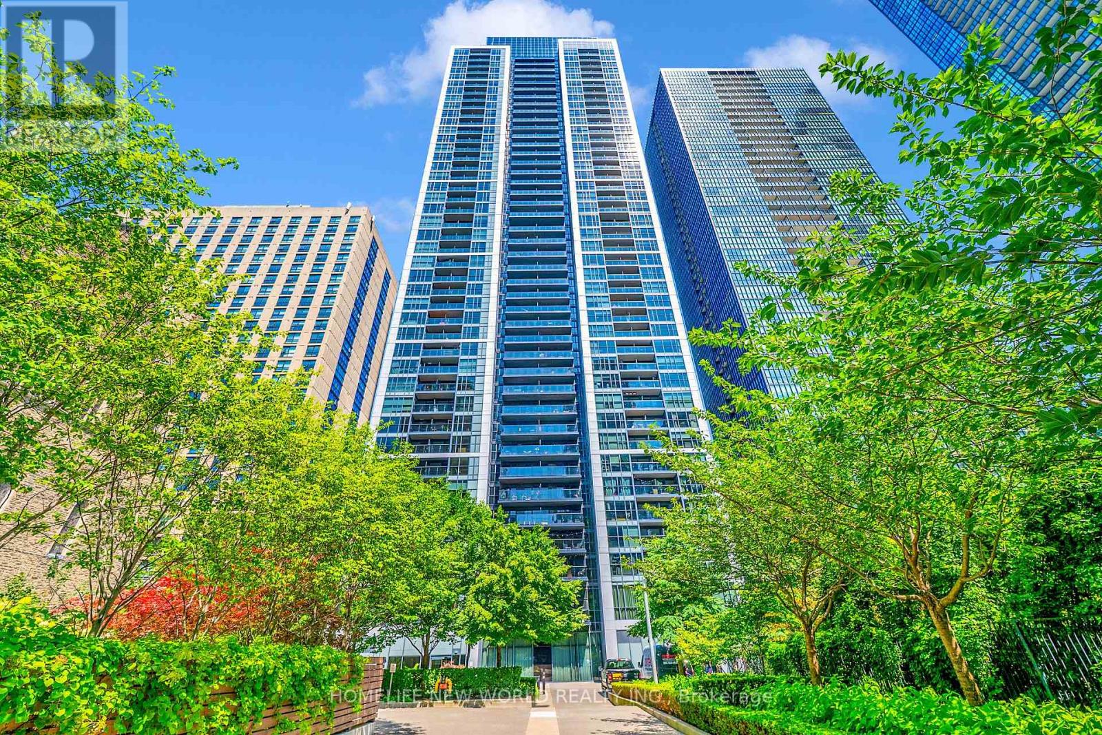 811 - 28 Ted Rogers Way, Toronto, Ontario  M4Y 2T4 - Photo 2 - C13606512