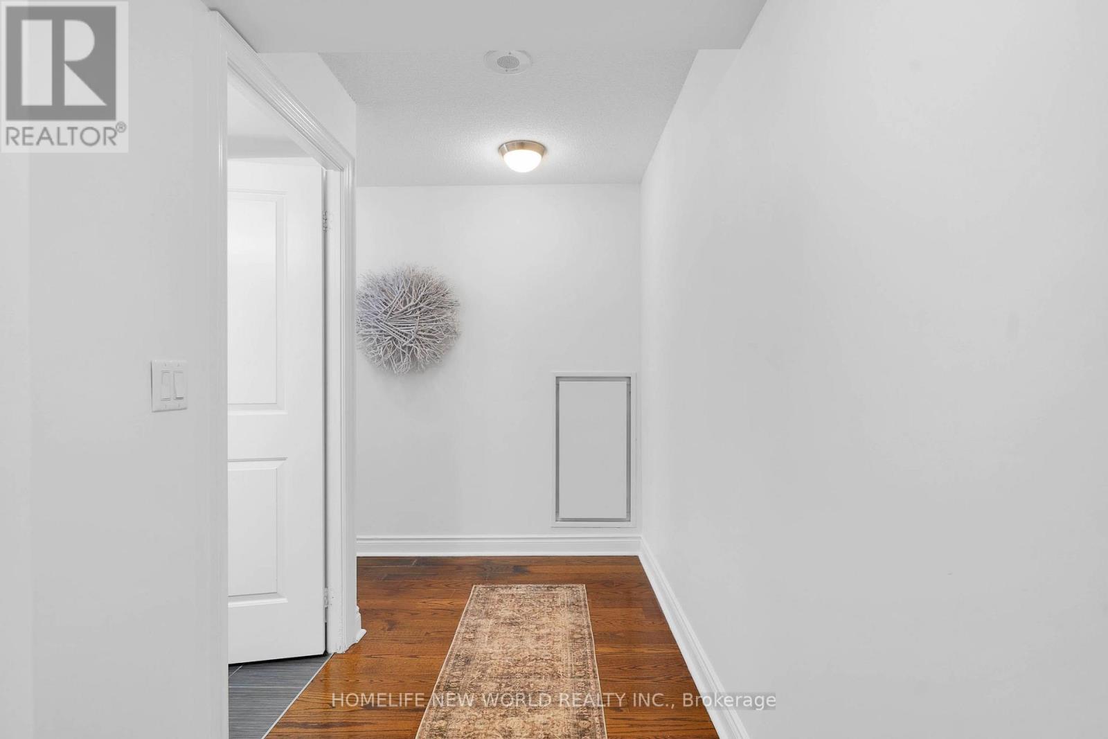 811 - 28 Ted Rogers Way, Toronto, Ontario  M4Y 2T4 - Photo 7 - C13606512