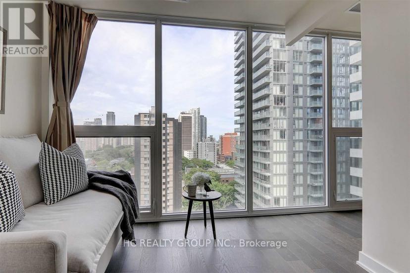 1206 - 17 Dundonald Street, Toronto, Ontario  M4Y 0E4 - Photo 12 - C13606516