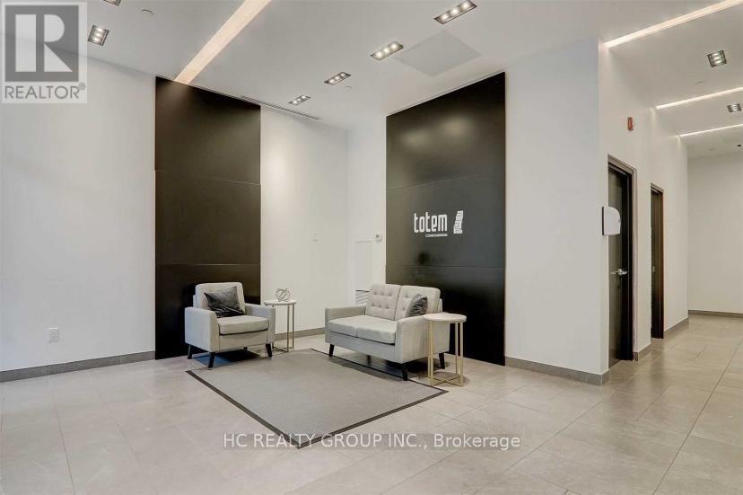 1206 - 17 Dundonald Street, Toronto, Ontario  M4Y 0E4 - Photo 4 - C13606516
