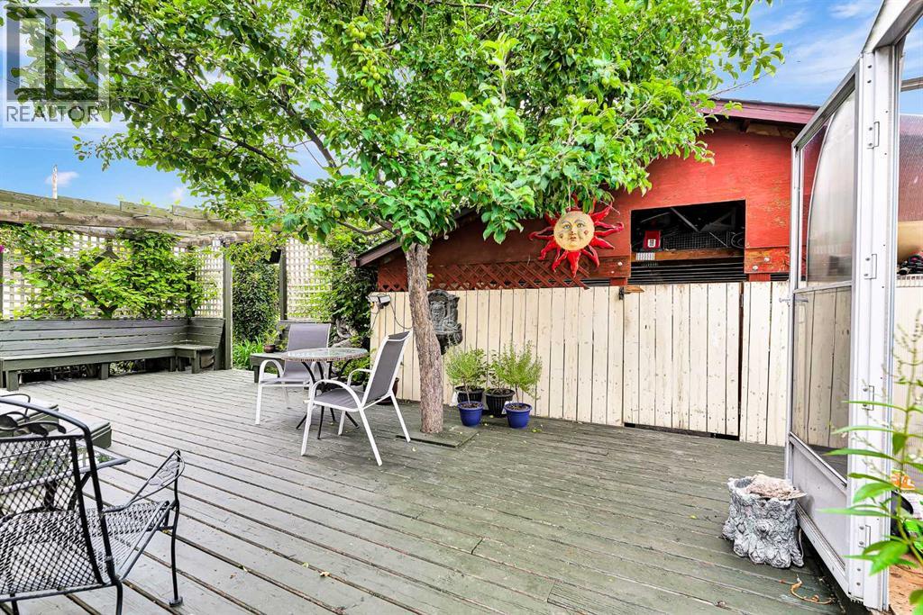 3722 Dover Ridge Drive SE, Calgary, Alberta  T2B 2C8 - Photo 34 - A2329946