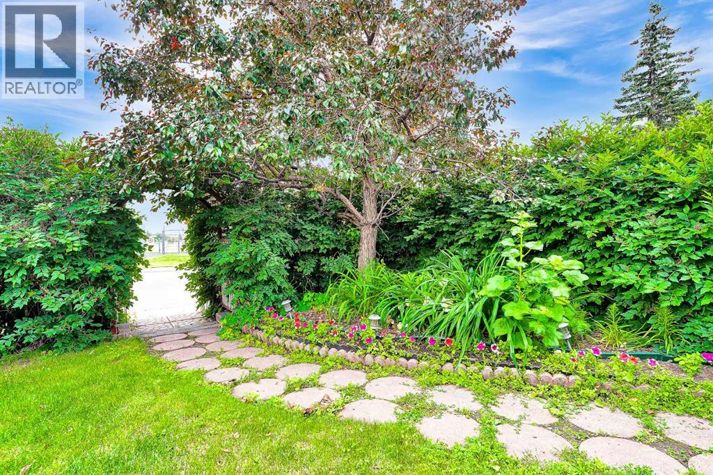 3722 Dover Ridge Drive SE, Calgary, Alberta  T2B 2C8 - Photo 47 - A2329946