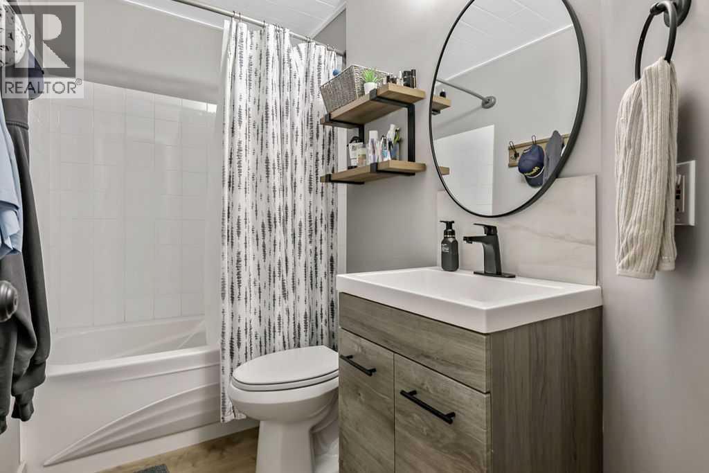 9 Sheep River Heath, Okotoks, Alberta  T1S 1T7 - Photo 38 - A2331715