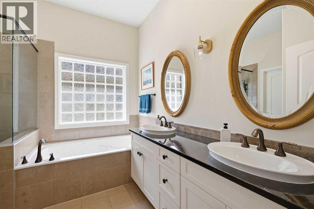 167 Valley Ridge Green NW, Calgary, Alberta  T3B 5L6 - Photo 15 - A2331869