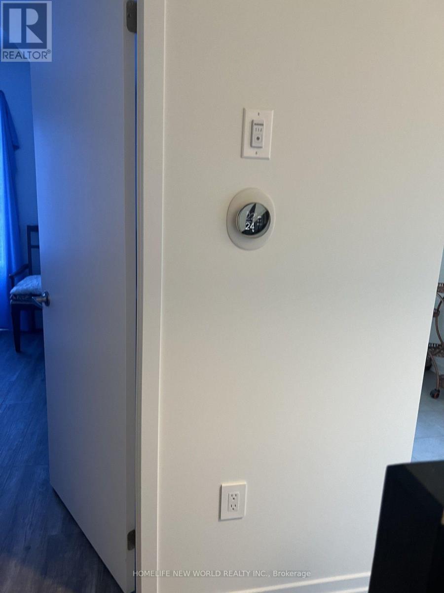 Main Rm - 1464 19th Avenue, Richmond Hill, Ontario  L4E 1P5 - Photo 10 - N13582194
