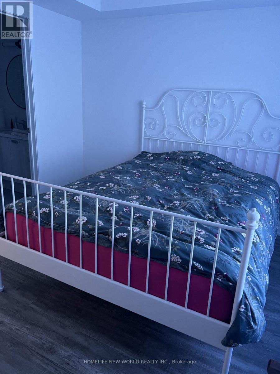 Main Rm - 1464 19th Avenue, Richmond Hill, Ontario  L4E 1P5 - Photo 13 - N13582194