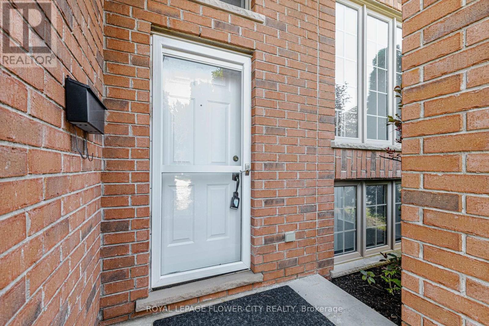 47 Queensway Drive, Strathroy-Caradoc, Ontario  N7G 4M2 - Photo 6 - X13605622