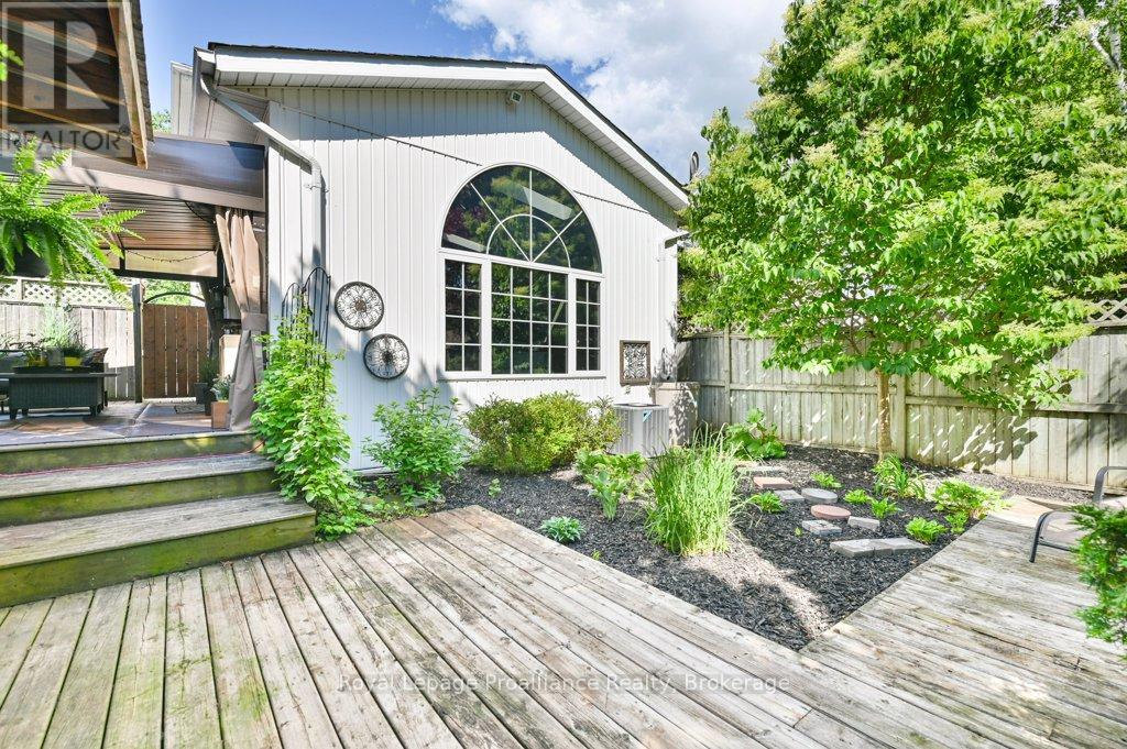651 Front Street, Quinte West, Ontario  K8V 4R9 - Photo 39 - X13446318