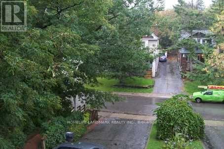 Upper - 213 Kenilworth Avenue, Toronto, Ontario  M4L 3S7 - Photo 22 - E13606574