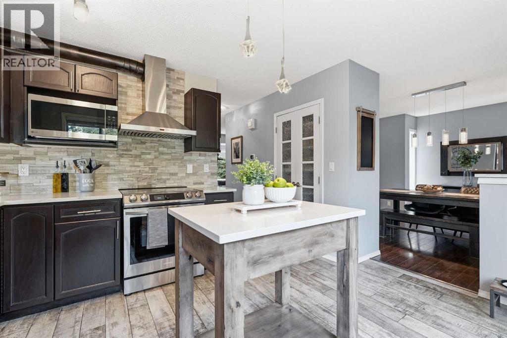149 Riverglen Close SE, Calgary, Alberta  T2C 3W3 - Photo 10 - A2331522