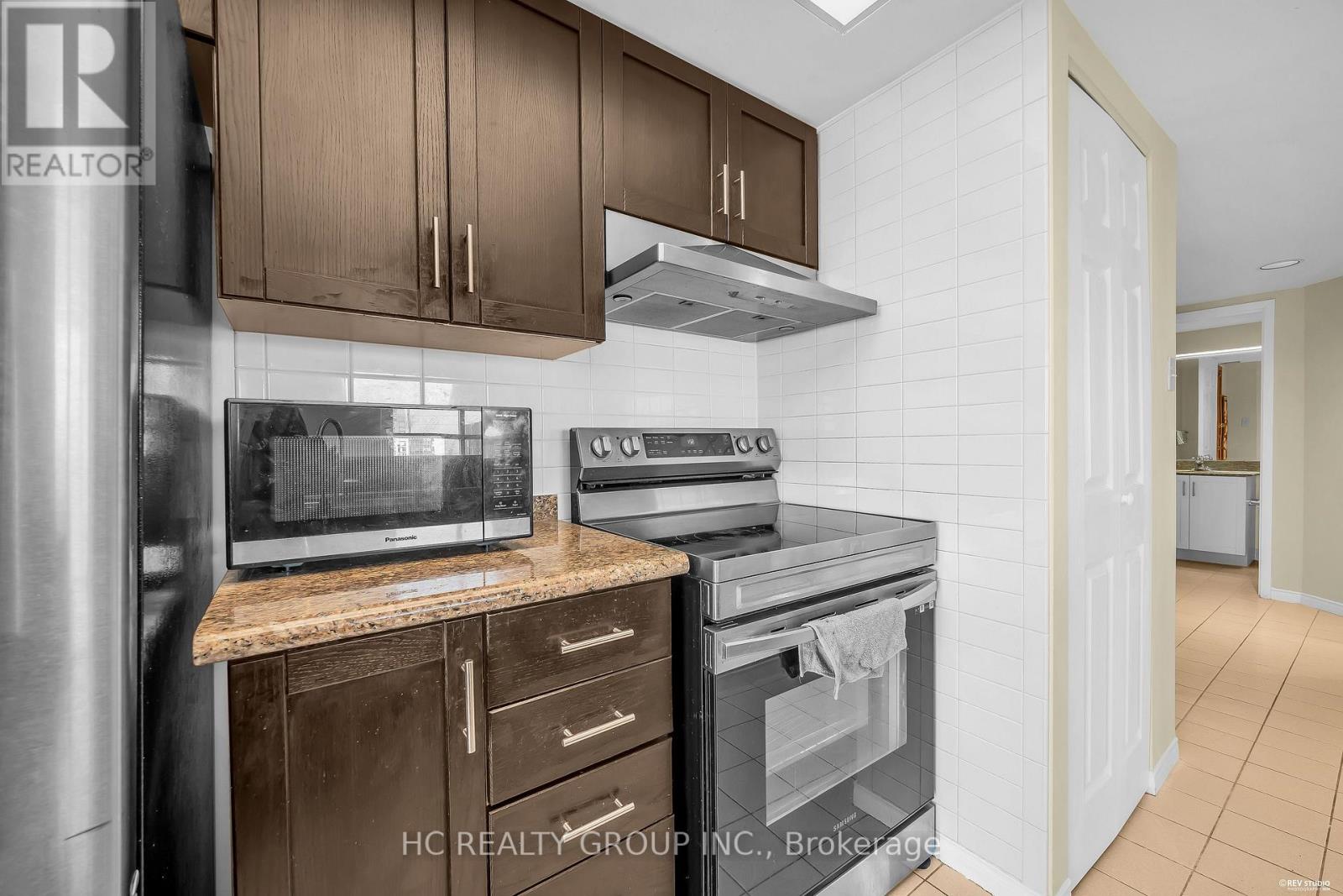3902 - 99 Harbour Square, Toronto, Ontario  M5J 2H2 - Photo 5 - C13606586
