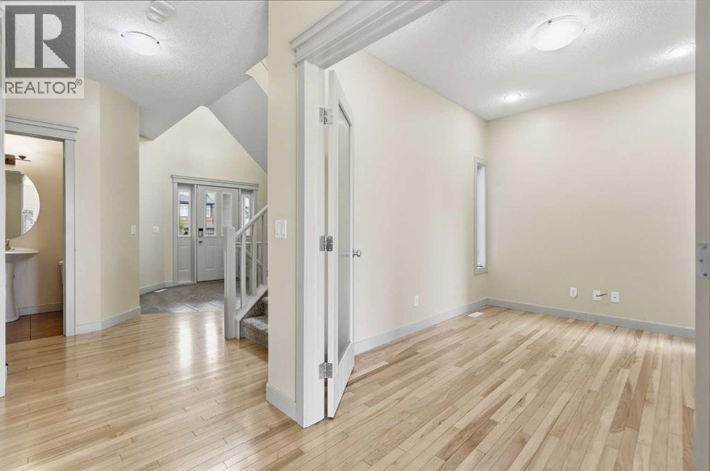 47 Evanspark Circle, Calgary, Alberta  T3P 0B4 - Photo 6 - A2331124