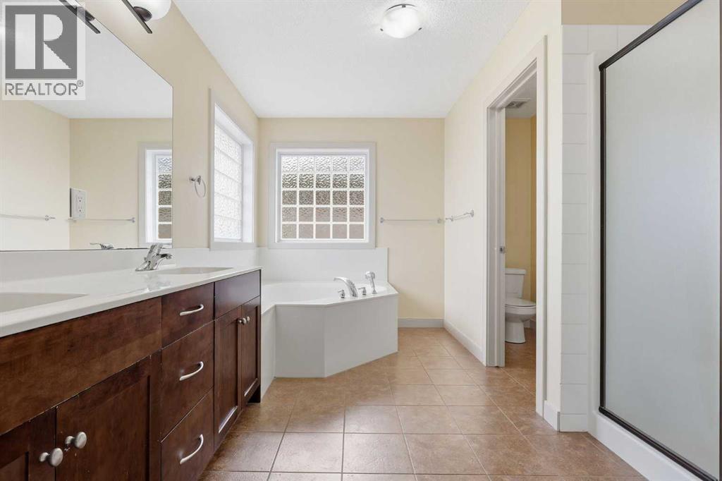 47 Evanspark Circle, Calgary, Alberta  T3P 0B4 - Photo 34 - A2331124
