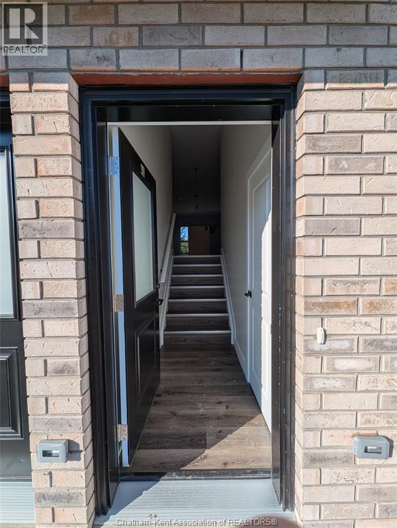 24254 Winter LINE Unit# 4A, Pain Court, Ontario