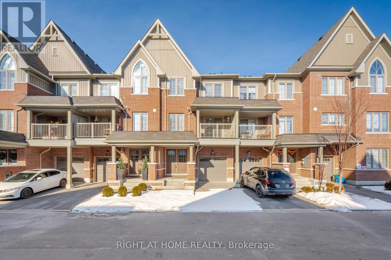 48 PORCELAIN WAY, Whitby, Ontario