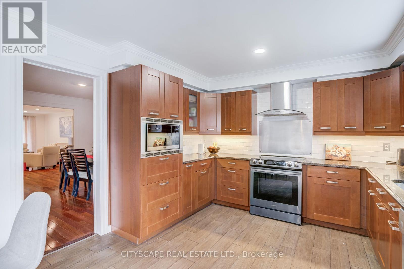 34 Highgate Drive, Markham, Ontario  L3R 3R6 - Photo 16 - N13606612