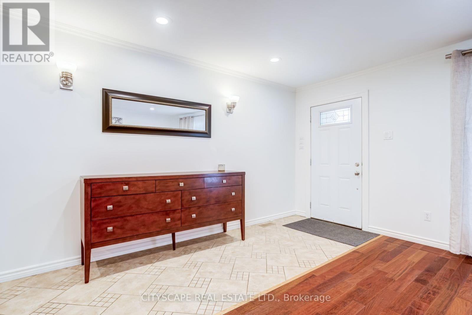 34 Highgate Drive, Markham, Ontario  L3R 3R6 - Photo 2 - N13606612