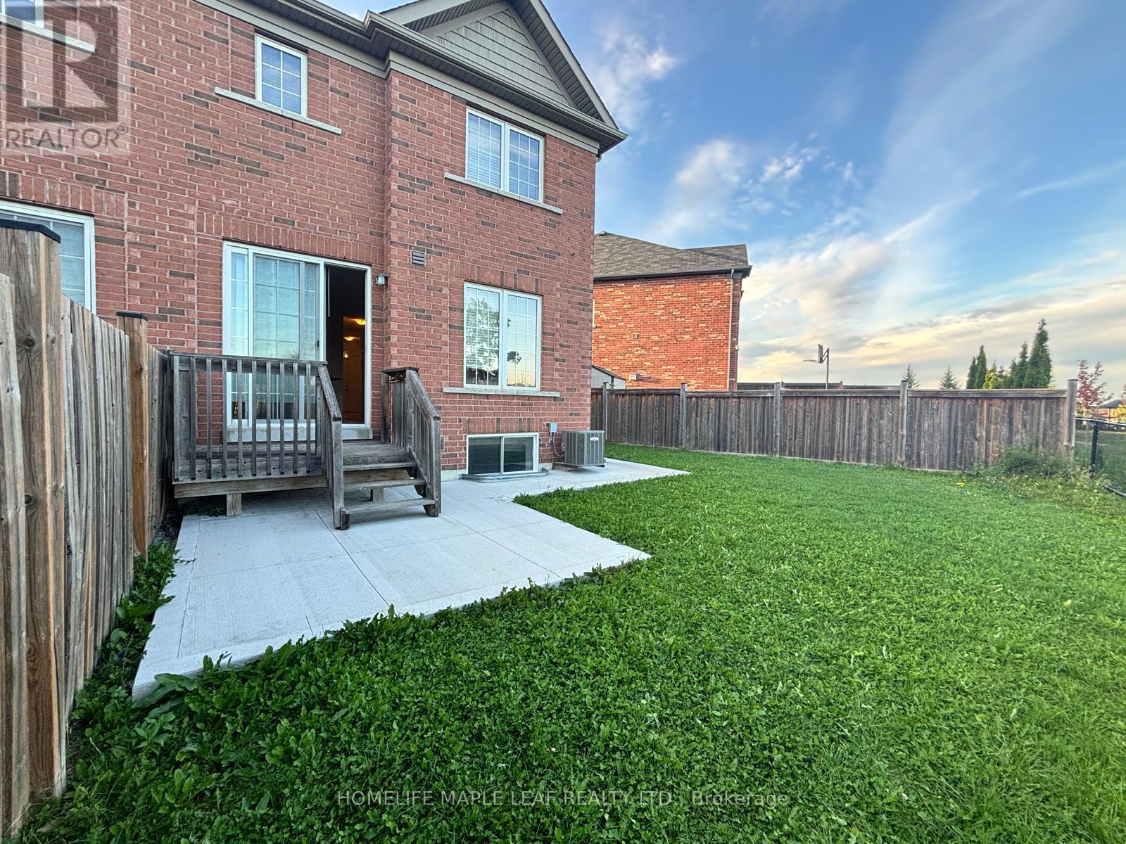 39 Sussexdale Drive, Brampton, Ontario  L6R 3R2 - Photo 16 - W13606624