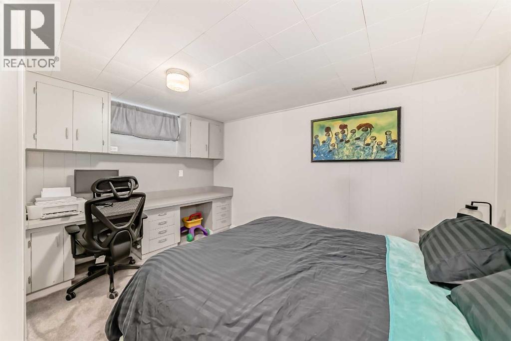 8043 Elbow Drive SW, Calgary, Alberta  T2V 1K5 - Photo 38 - A2327878