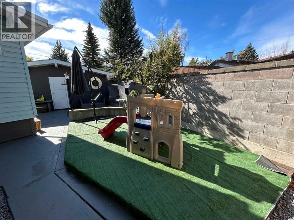 8043 Elbow Drive SW, Calgary, Alberta  T2V 1K5 - Photo 48 - A2327878