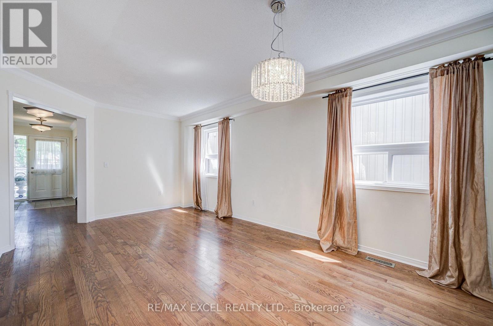 43 Beaumaris Crescent, Whitby, Ontario  L1M 2H3 - Photo 11 - E13606658