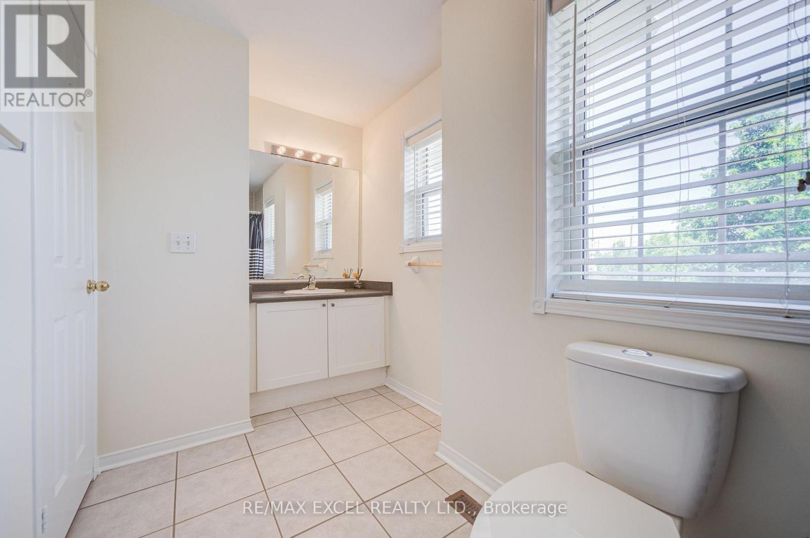 43 Beaumaris Crescent, Whitby, Ontario  L1M 2H3 - Photo 40 - E13606658