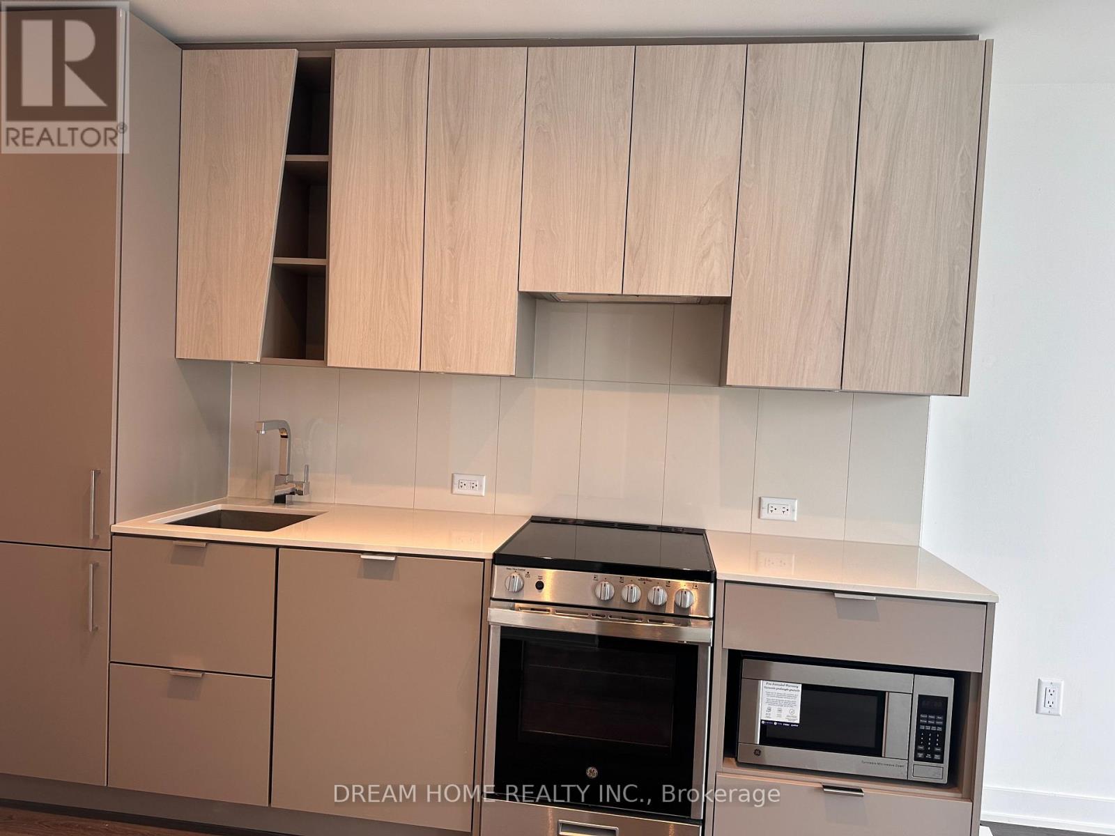 3302 - 3883 Quartz Road, Mississauga, Ontario  L5B 0M4 - Photo 4 - W13606668