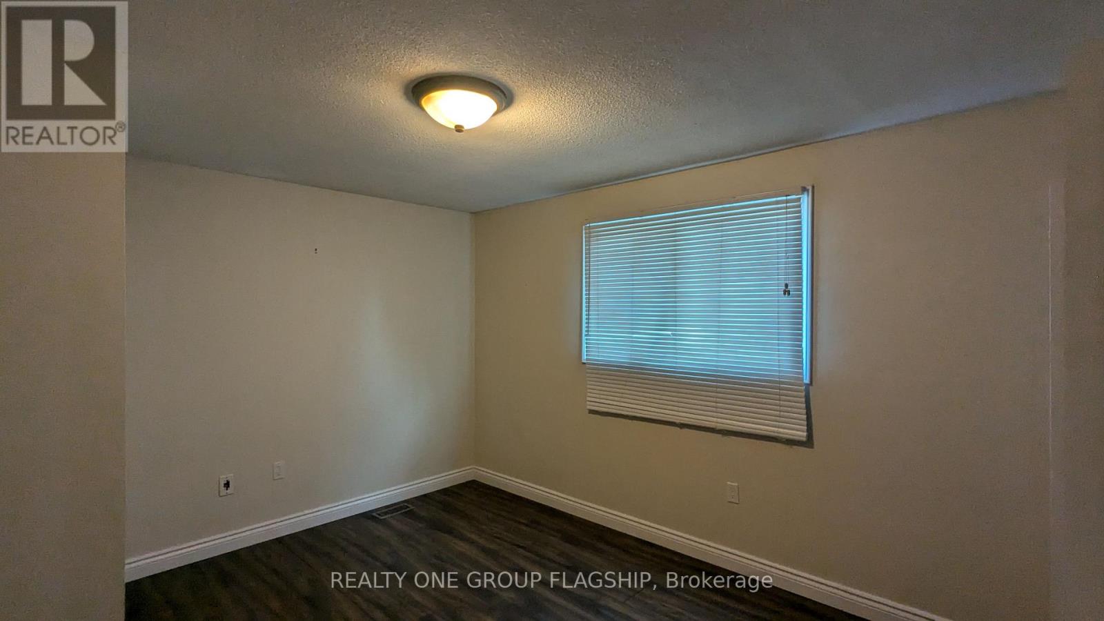 Upper - 7 Greening Avenue, Hamilton, Ontario  L8E 3Z8 - Photo 13 - X13606656