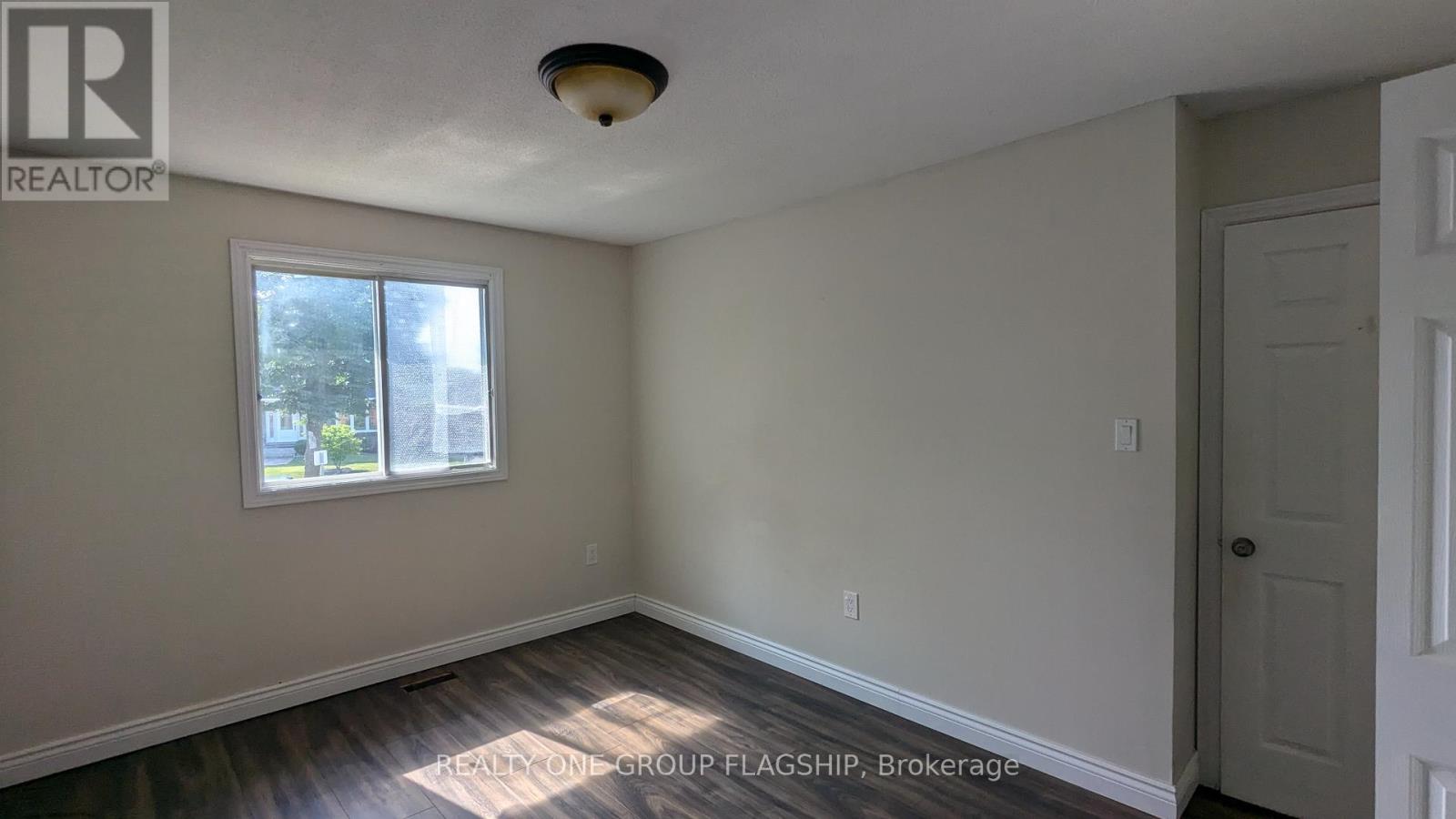 Upper - 7 Greening Avenue, Hamilton, Ontario  L8E 3Z8 - Photo 15 - X13606656