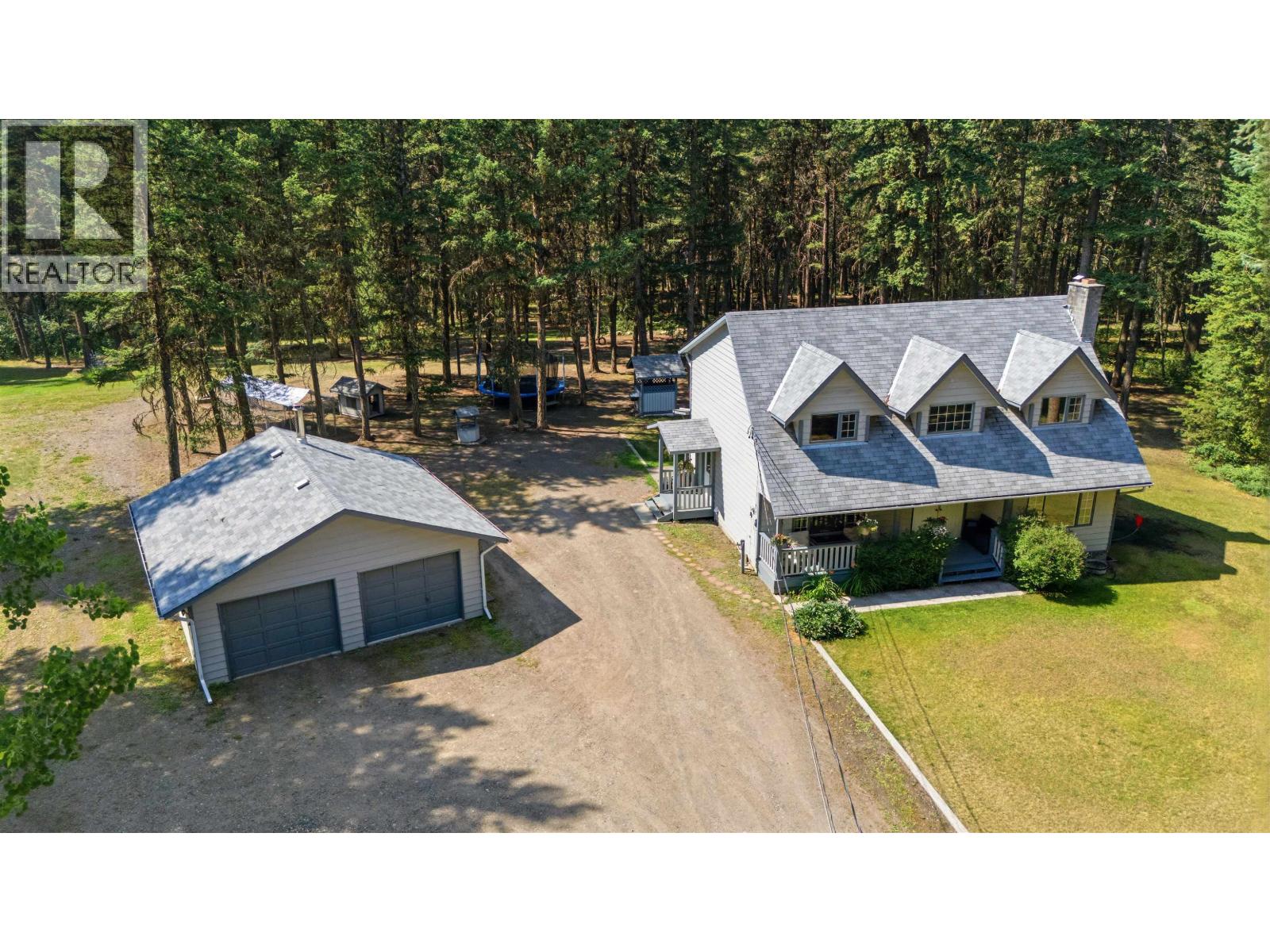 3228 DAVISON ROAD, 150 Mile House, British Columbia
