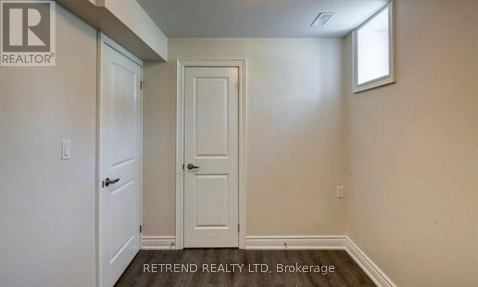 Bxmt - 892 Palmerston Avenue, Toronto, Ontario M6G 2S2 - Photo 10 - C13606670